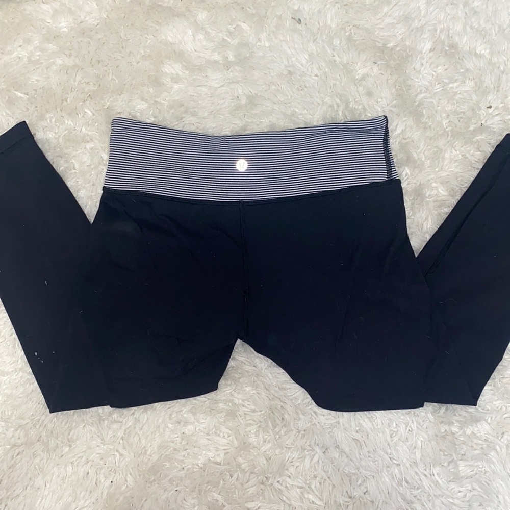 Lululemon reversible cropped leggings